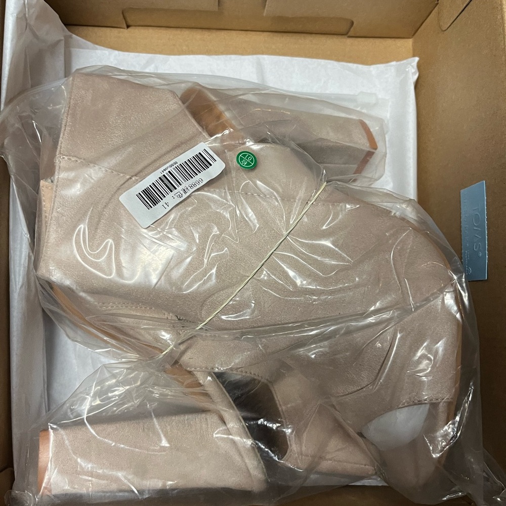 Brand new shoe boots